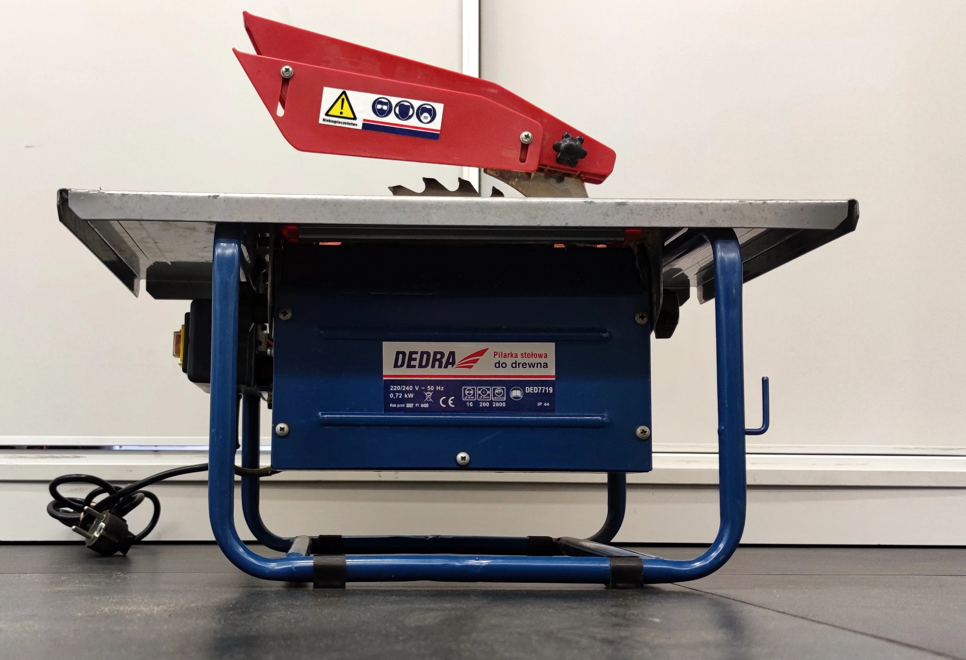 pila-stolowa-do-drewna-dedra-ded7719-kod-producenta-7719