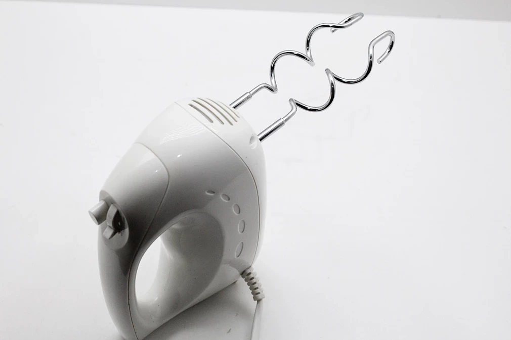 mikser-tesco-hm06-kolor-dominujacy-bialy