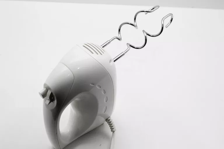 mikser-tesco-hm06-kolor-dominujacy-bialy