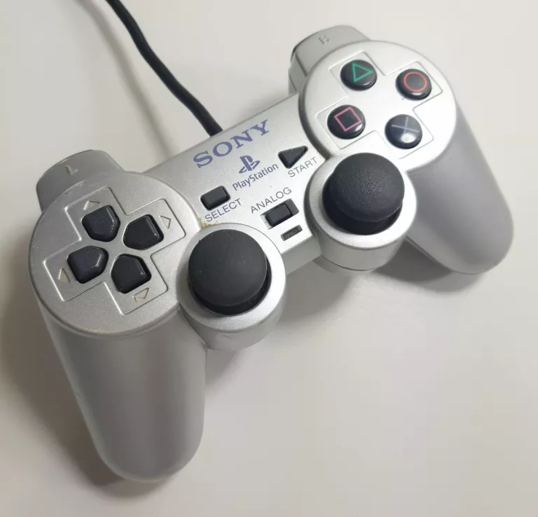 konsola-ps2-scph-77004-stan-uzywany