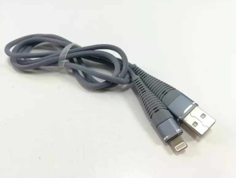 kabel-do-iphone-1m-28-czerwca-126-poznan-ska-x