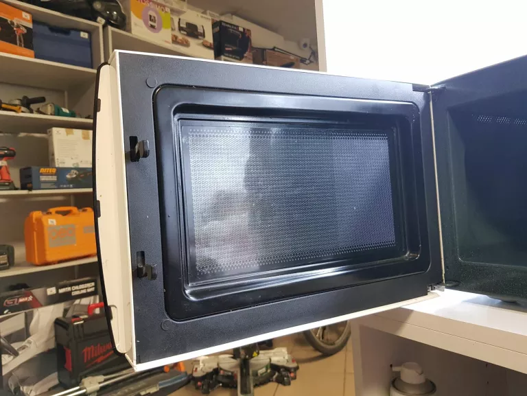 MIKROFALÓWKA SAMSUNG GE711K