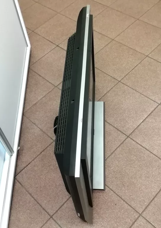 TELEWIZOR LG 32LC3R