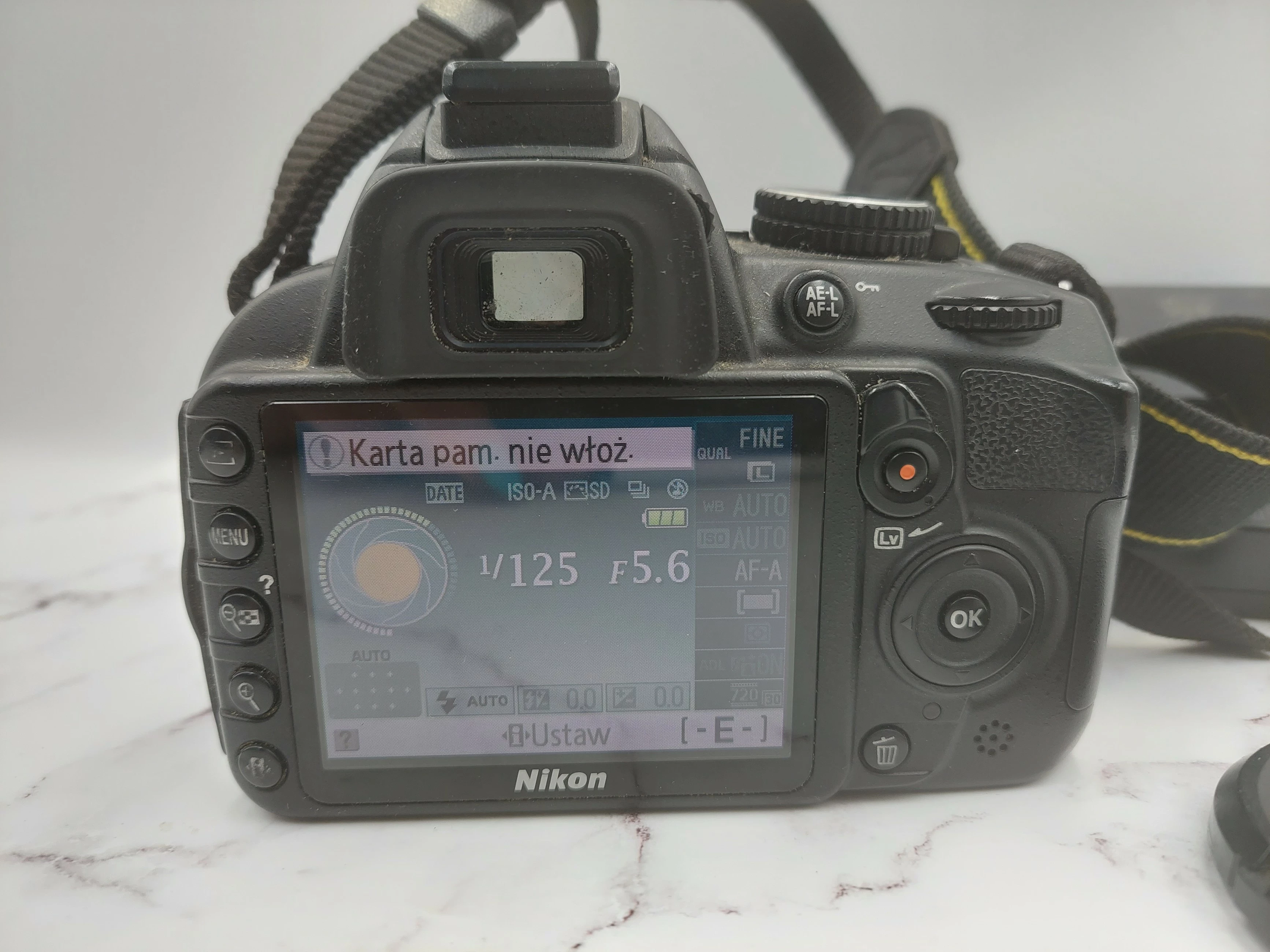 aparat-nikon-d3100-obiektyw-nikon-nikkor-18-105-stan-uzywany