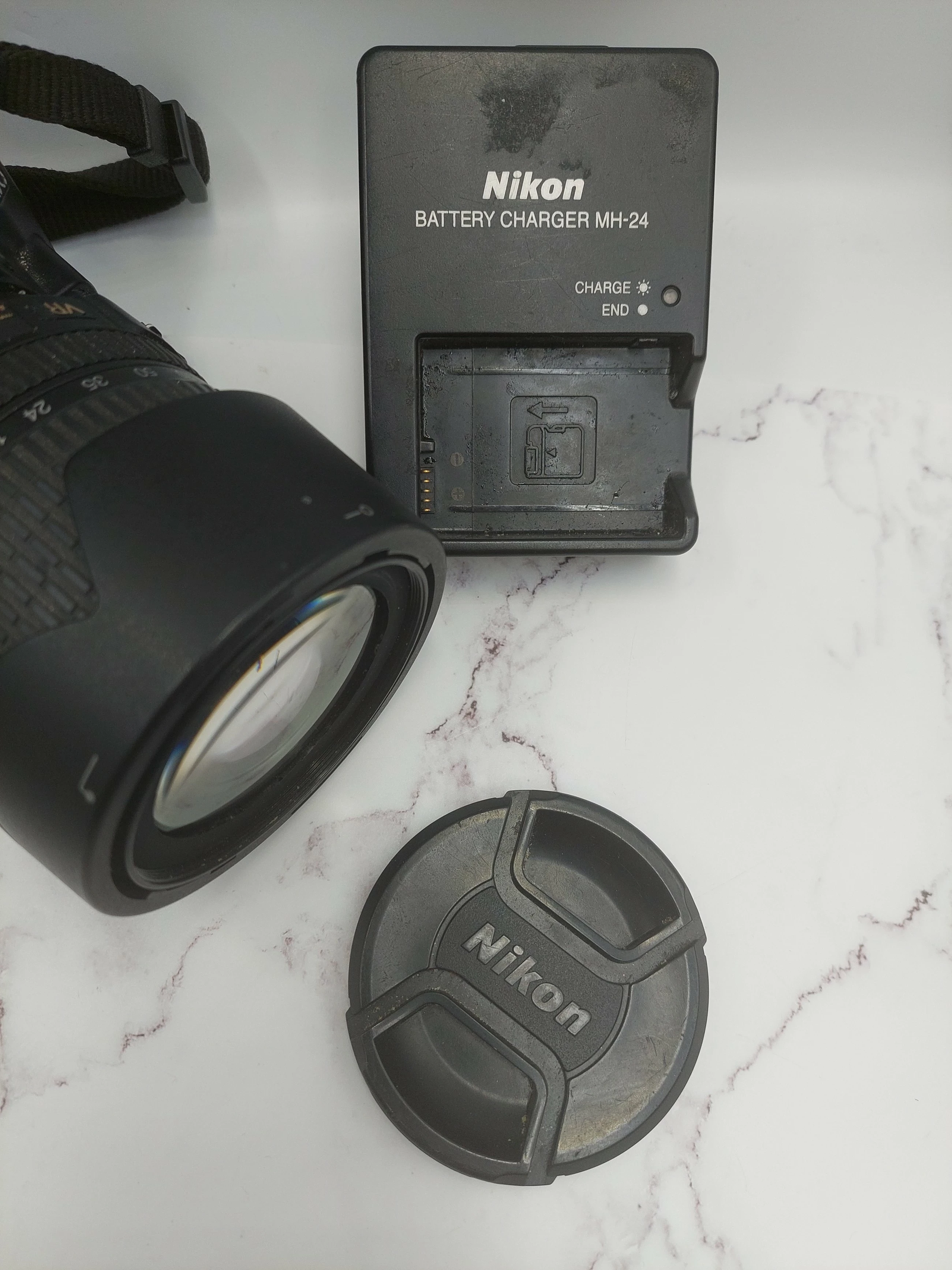 aparat-nikon-d3100-obiektyw-nikon-nikkor-18-105-w-zestawie-korpus-obiektyw