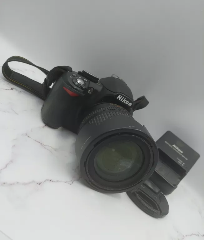 aparat-nikon-d3100-obiektyw-nikon-nikkor-18-105-rozmiar-matrycy-inny