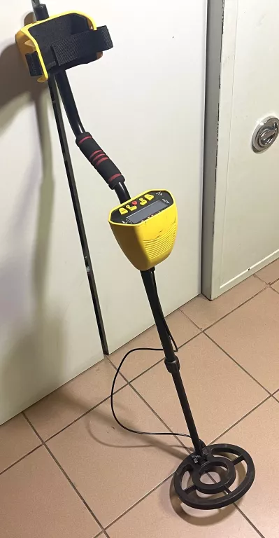 WYKRYWACZ METALU COBRA CT-1828