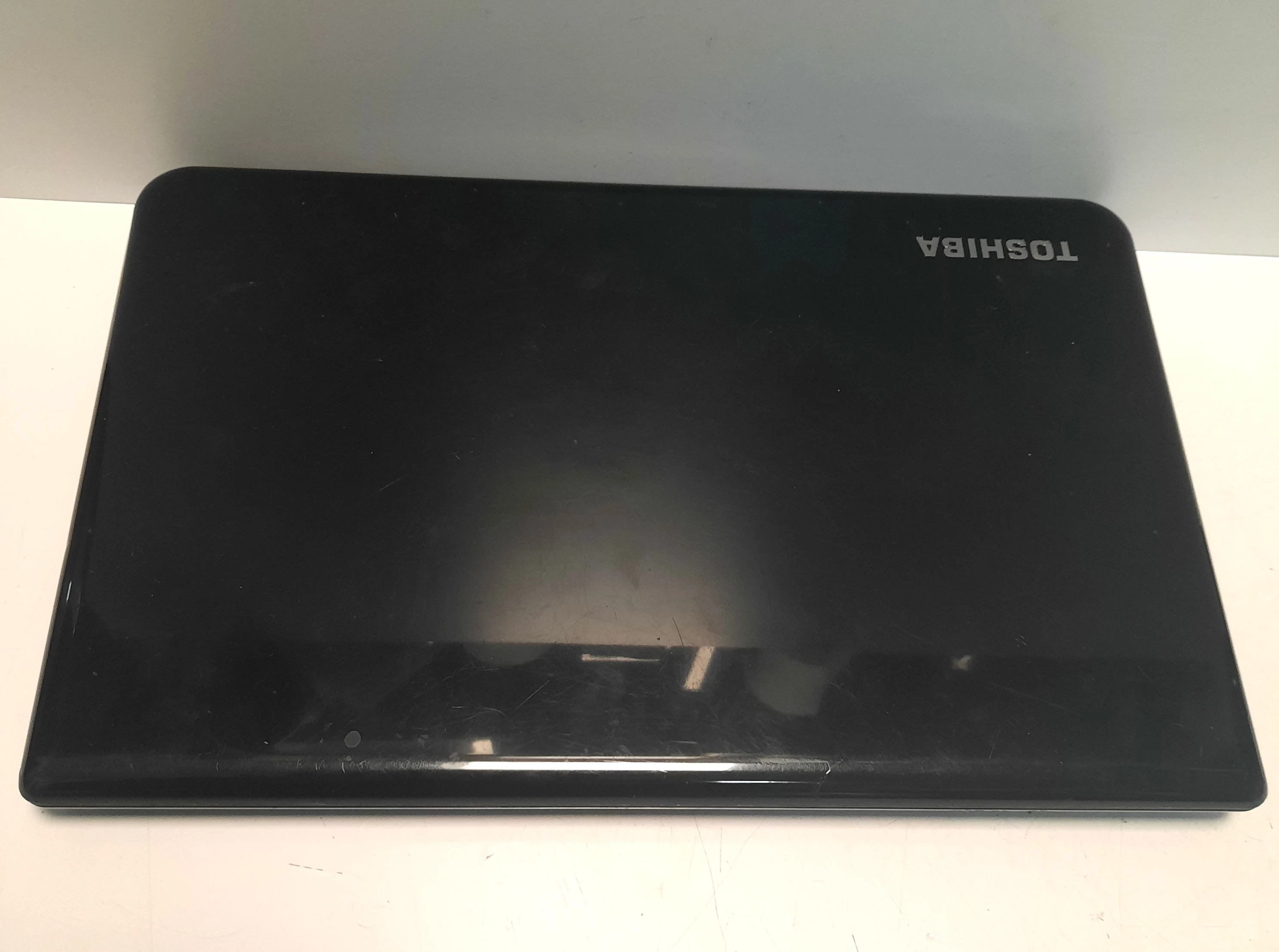 laptop-toshiba-c55-a-1h9-8gb-i3-3110-320gb-przekatna-ekranu-15