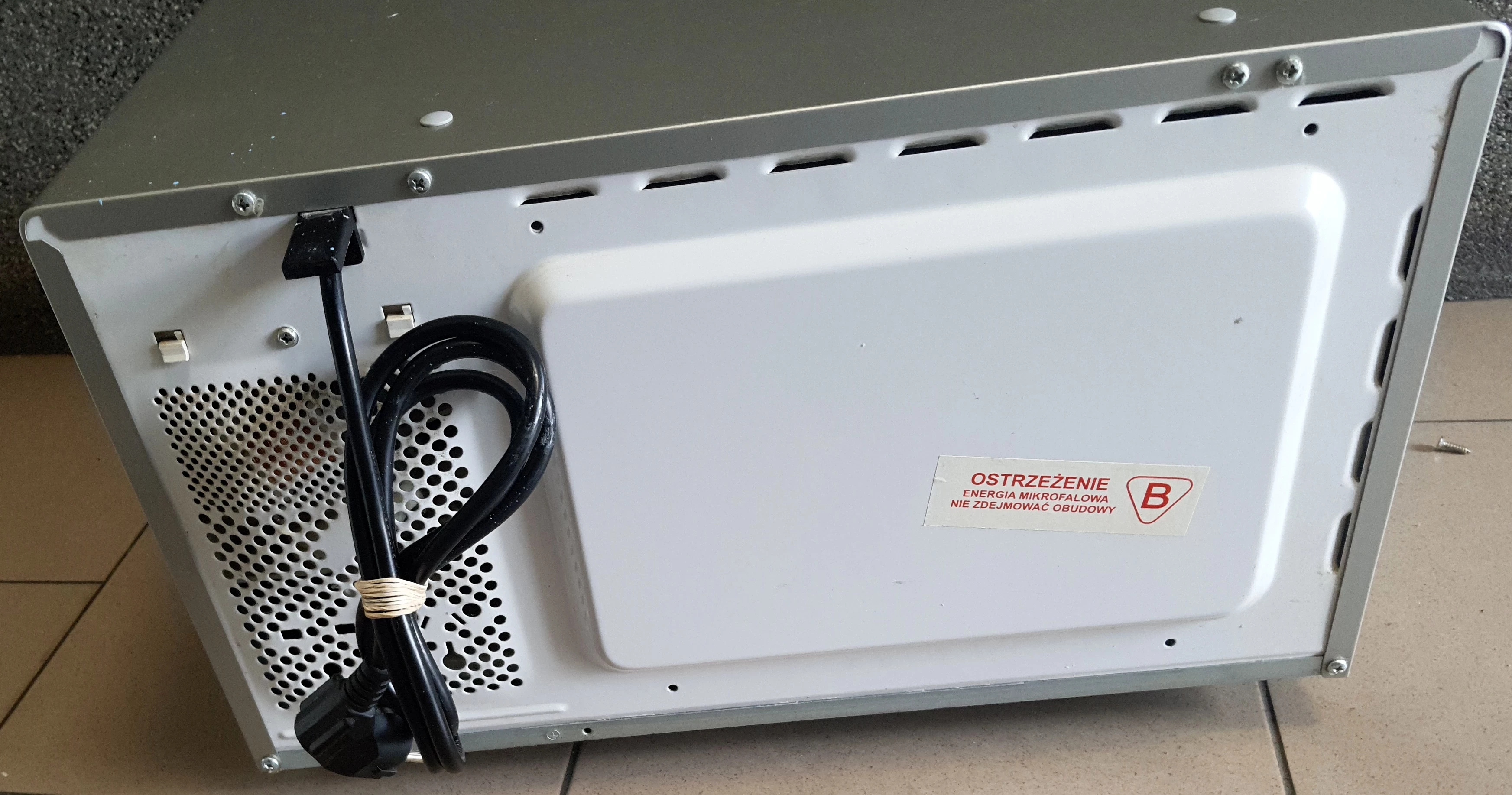 kuchenka-mikrofalowa-bosch-hmt75m451-pojemnosc-17