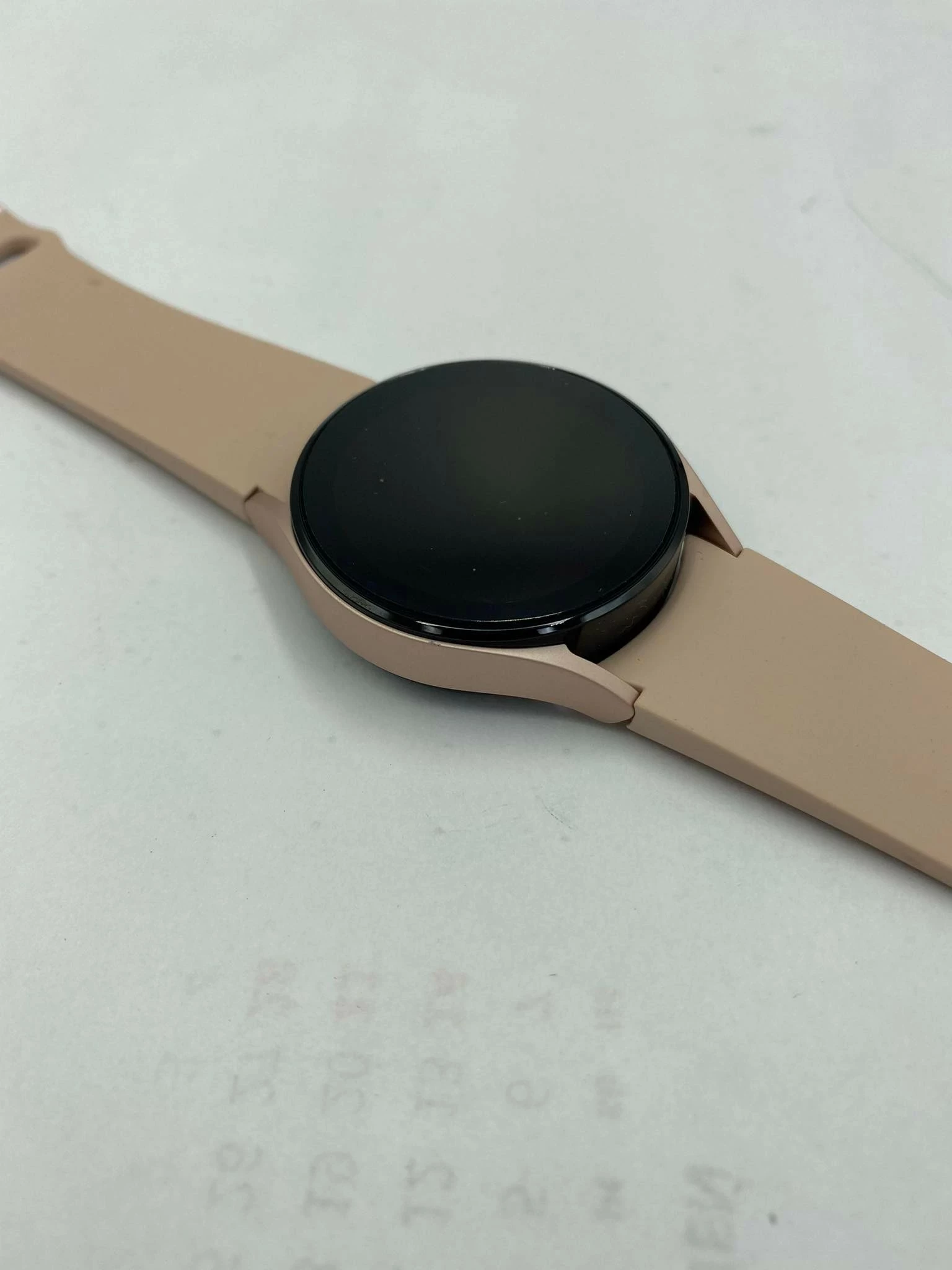 samsung-galaxy-watch4-material-koperty-212886-258010