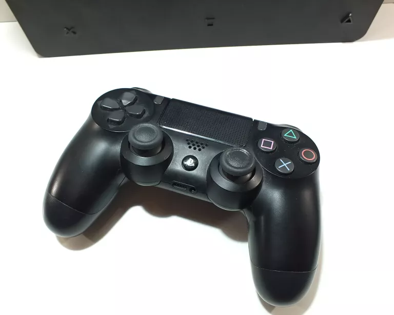 konsola-sony-playstation-4padkab-uszkodzona-wersja-playstation-4-slim