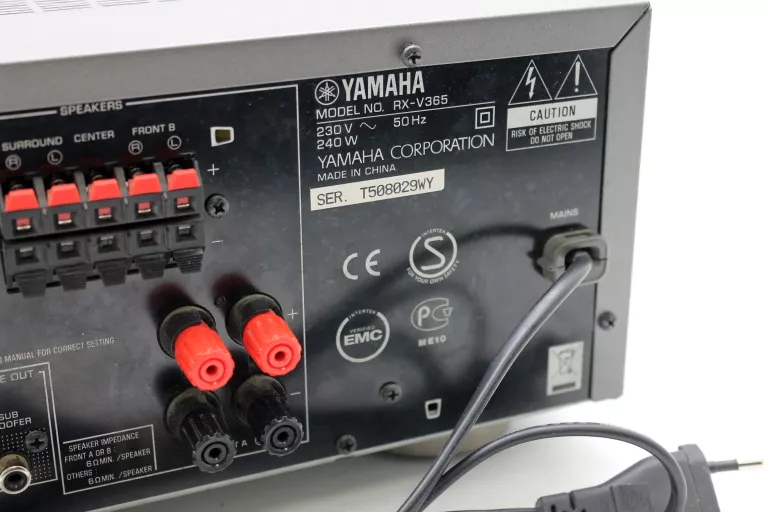 AMPLITUNER YAMAHA RX-V365 Z PILOTEM USZKODZONY