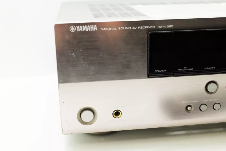 AMPLITUNER YAMAHA RX-V365 Z PILOTEM USZKODZONY
