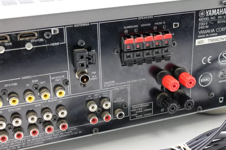 AMPLITUNER YAMAHA RX-V365 Z PILOTEM USZKODZONY