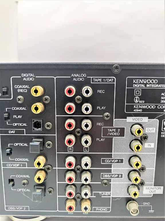 WZMACNIACZ STEREO KENWOOD DA-9010