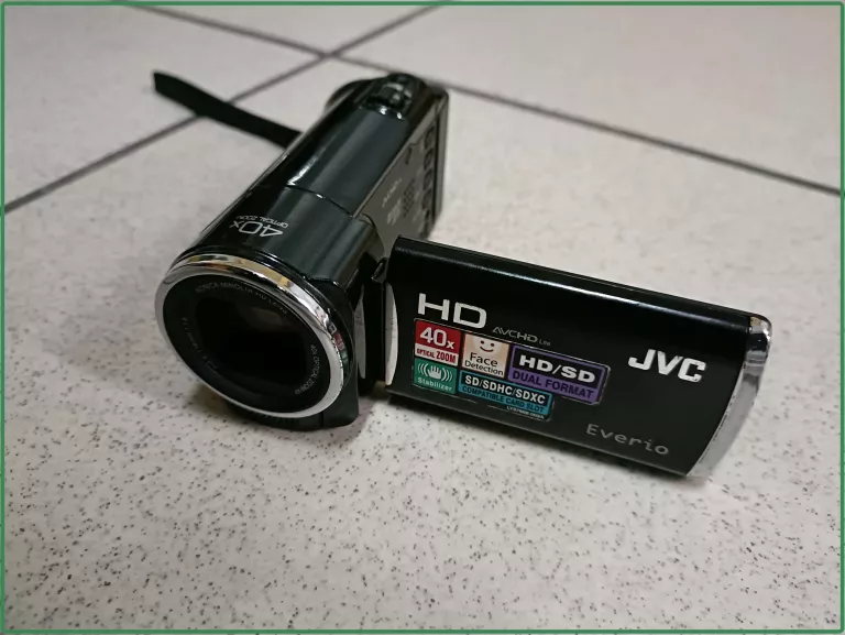 KAMERA CYFROWA HD JVC HM30BE (OPIS)