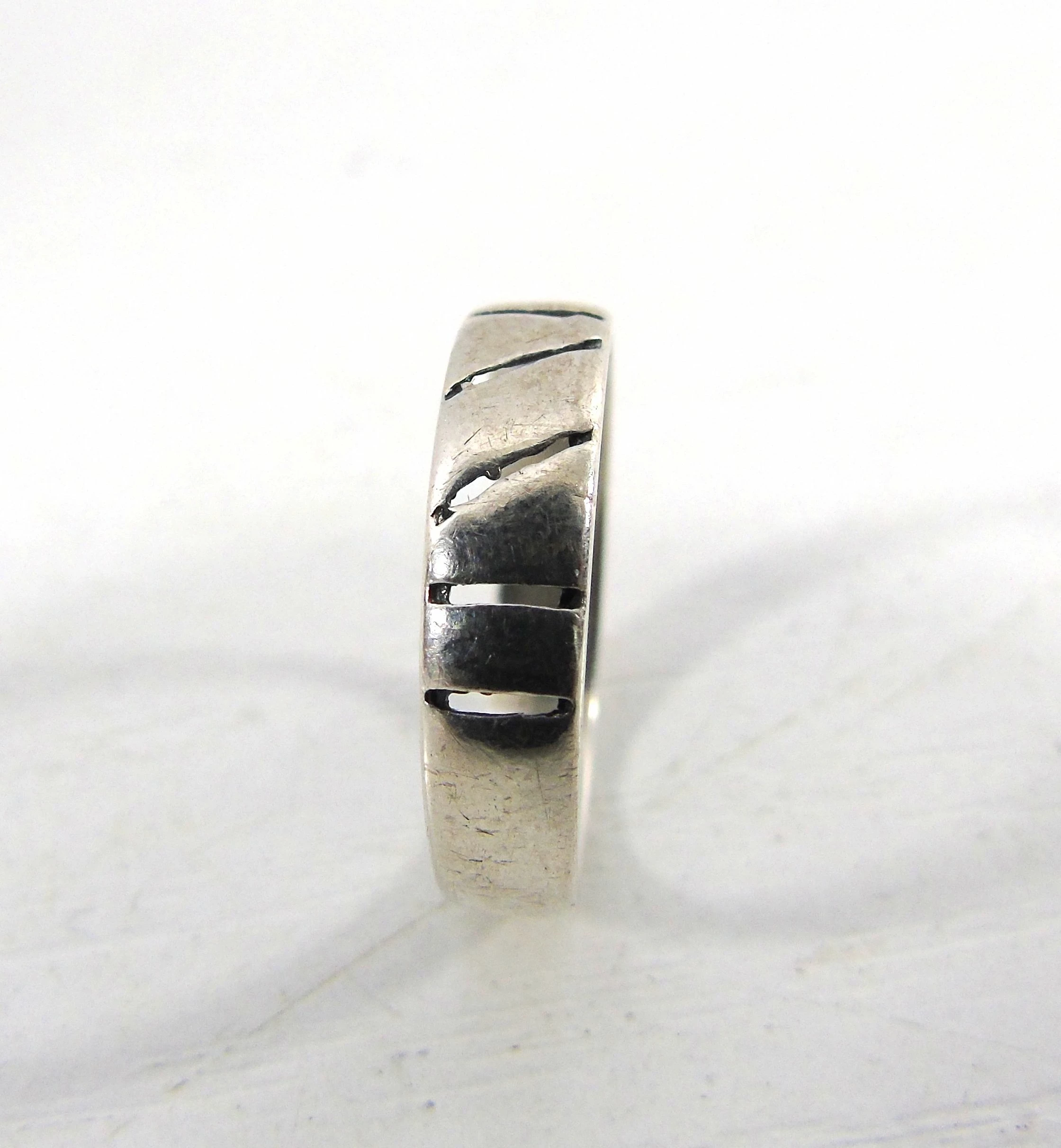 delikatny-srebrny-pierscionek-pr925-r9-product-id