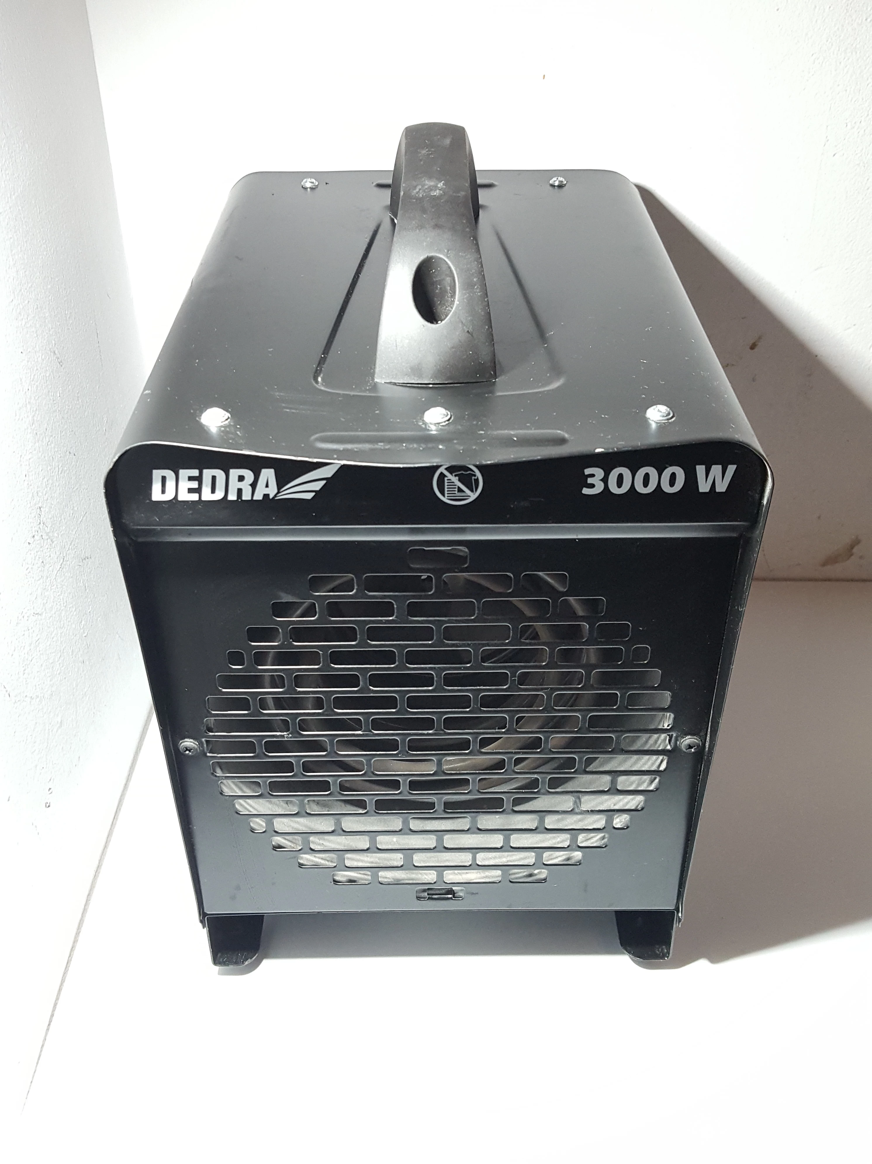 nagrzewnica-dedra-300w-ded9921a-plwolnosci-3-5-sj-namyslow