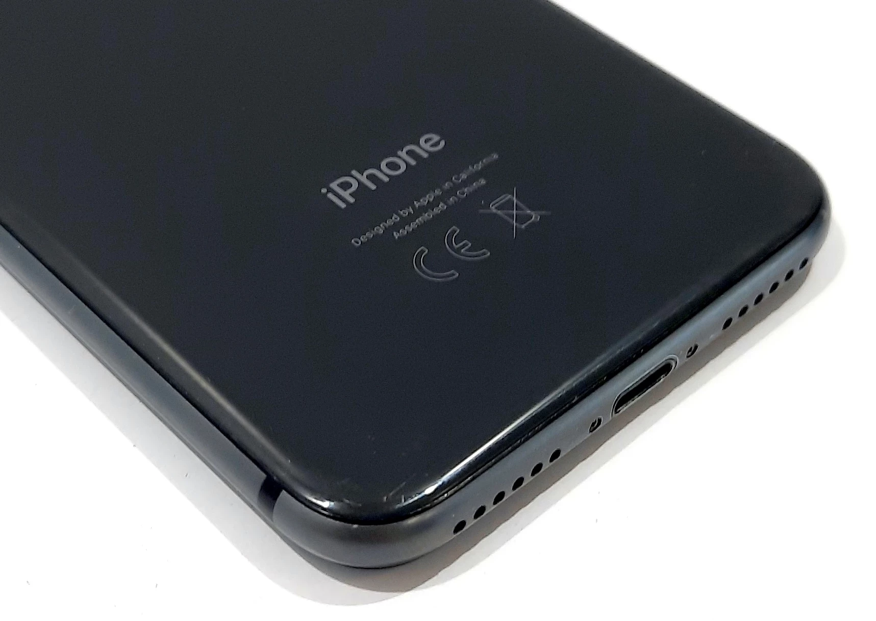 telefon-iphone-8-2256gb-czarny-wbudowana-pamiec-256-gb