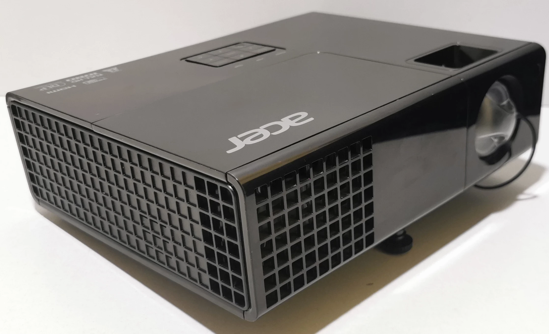 projektor-acer-p1500-technologia-wyswietlania-dlp