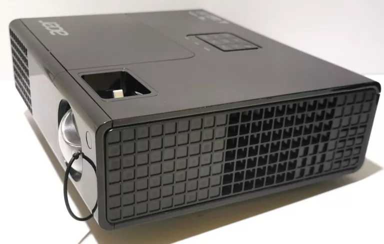 projektor-acer-p1500-stan-uzywany