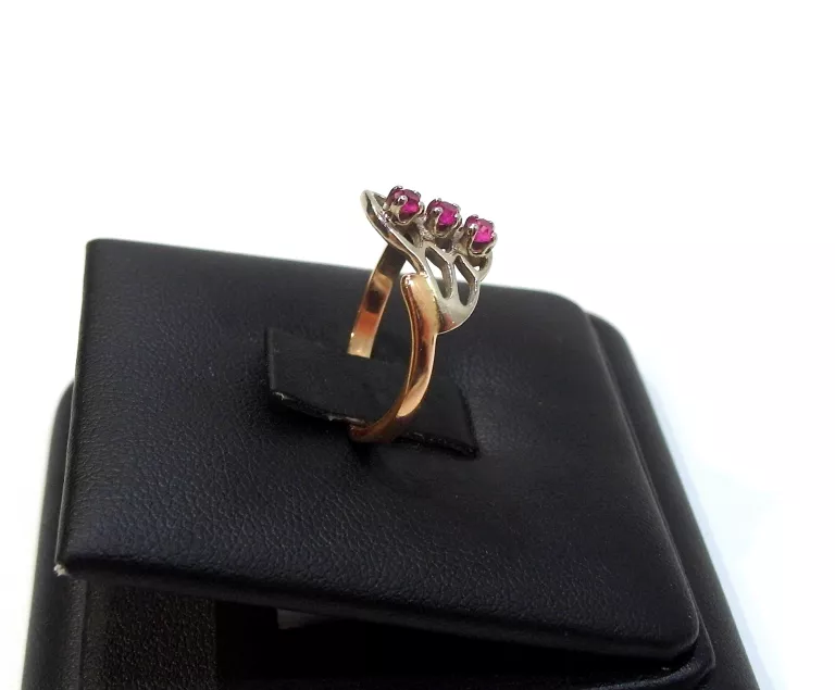 zloty-pierscion-wysadzany-3-kamykami-rpr585-r17-rozmiarsrednica-wew-mm-372-17