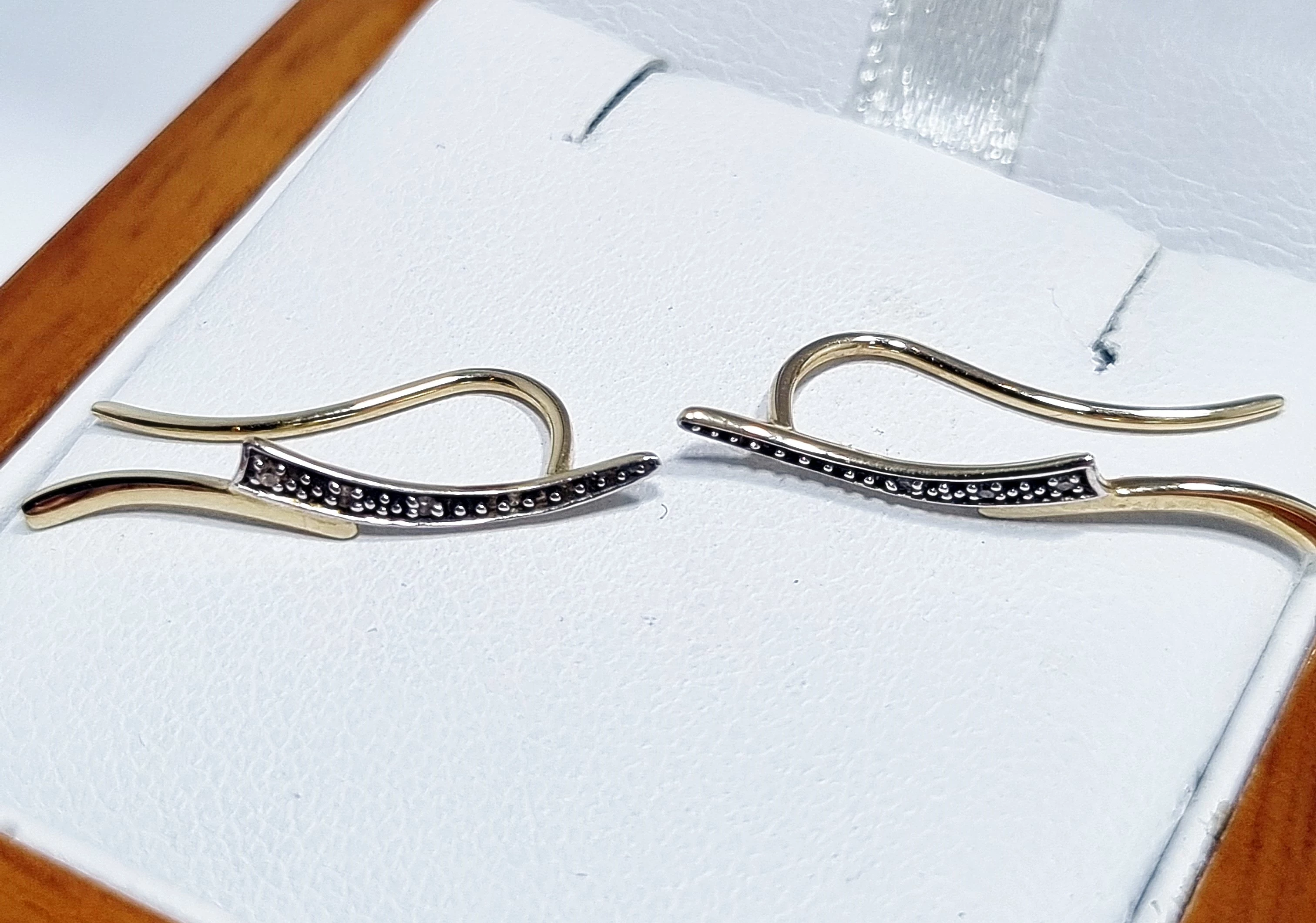 piekne-zlote-kolczyki-apart-diament-114-g-585-trocka-11-warszawa