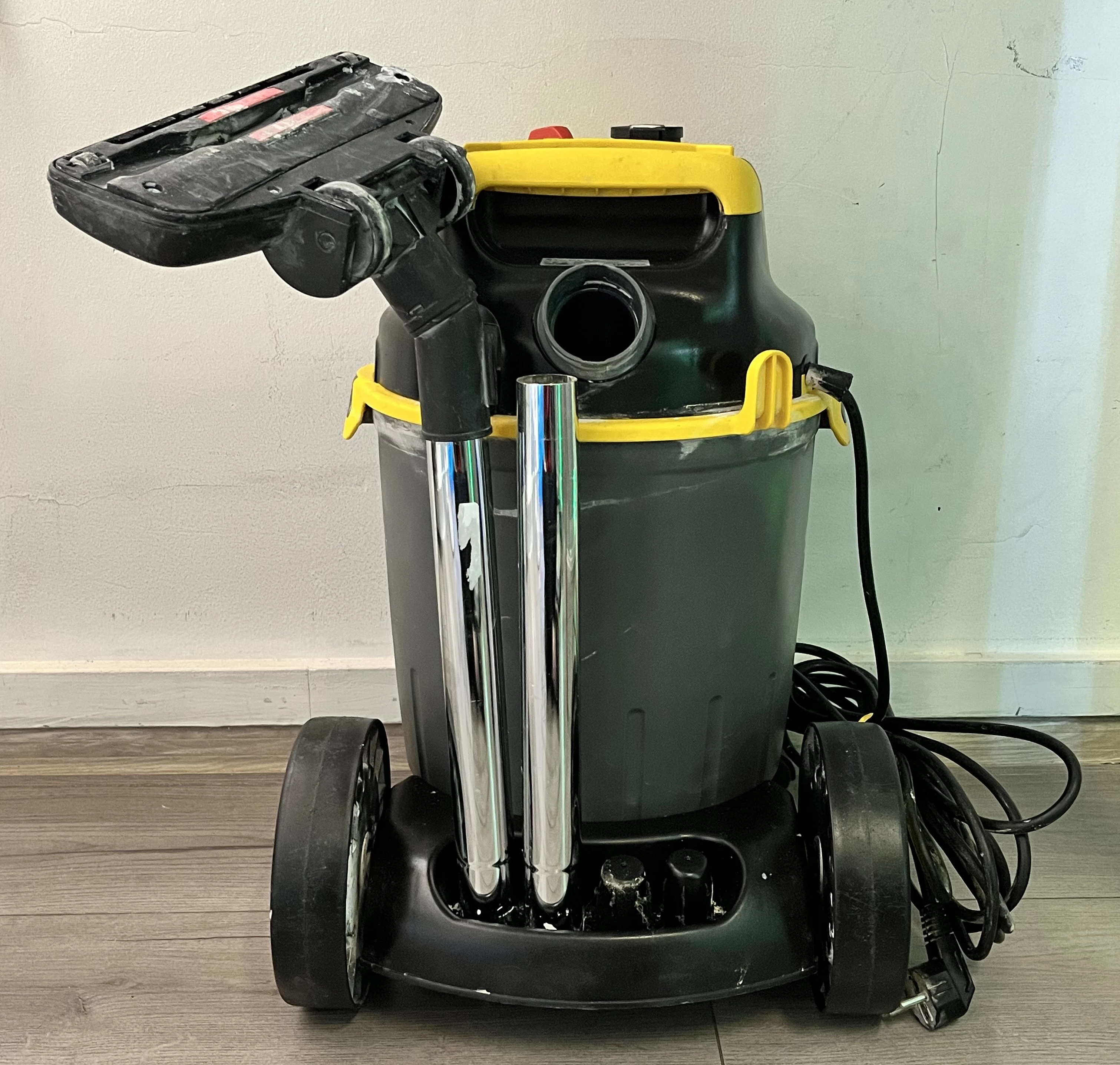 odkurzacz-budowlany-stanley-sxvc20pte-maksymalna-moc-1200