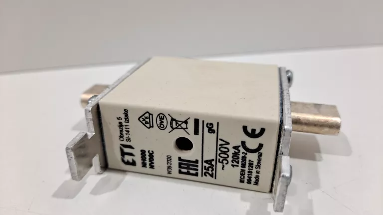 wkladka-bezpiecznikowa-eaton-6nhg000b-dworcowa-64-oborniki-for-cash