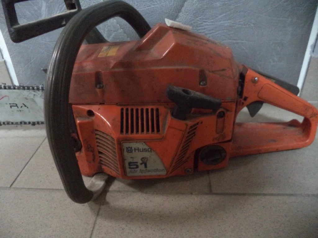 pila-pilarka-spalinowa-husqvarna-51-zasilanie-spalinowe