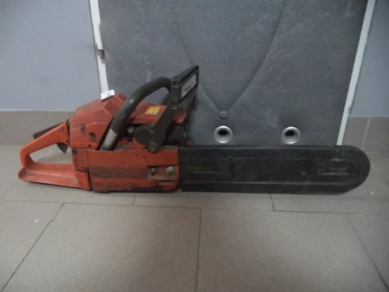 pila-pilarka-spalinowa-husqvarna-51-marka-husqvarna