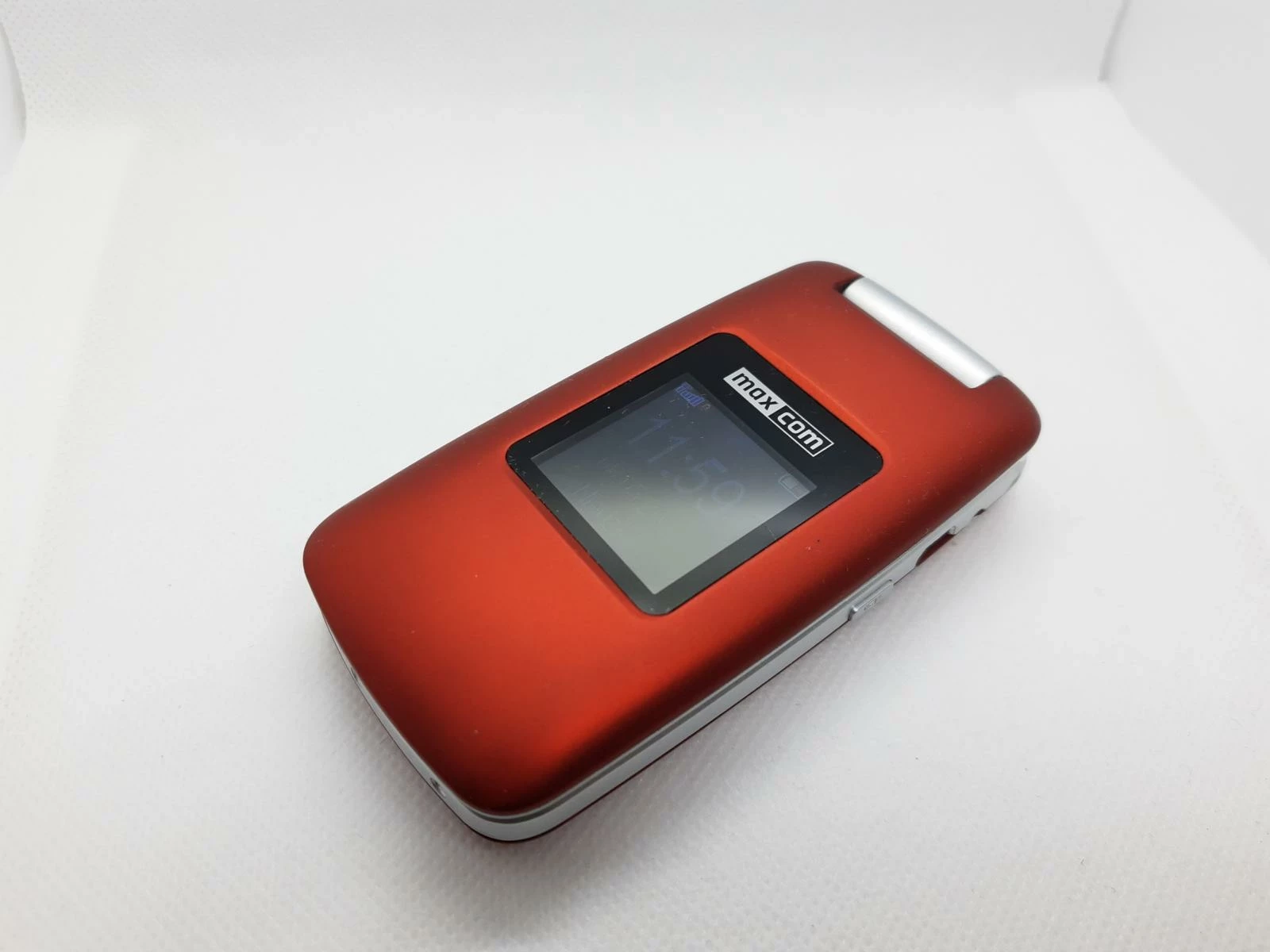 telefon-maxcom-comfort-mm824-zestaw-kolor-czerwony