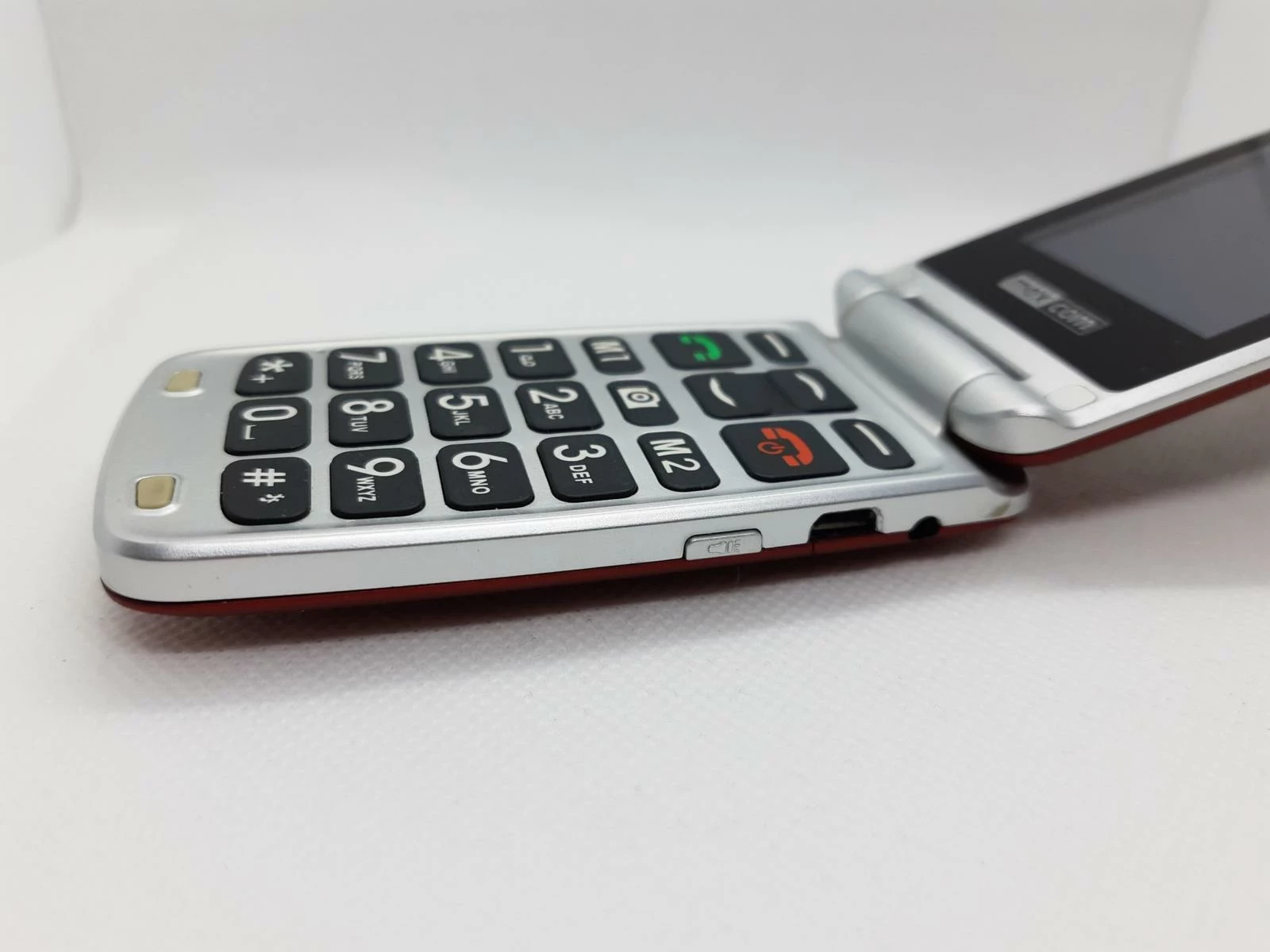 telefon-maxcom-comfort-mm824-zestaw-typ-telefon-komorkowy