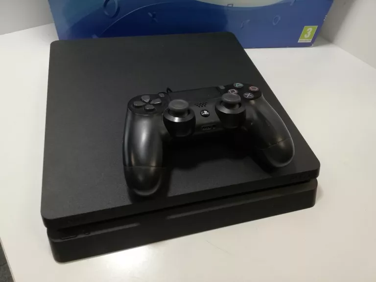 konsola-ps4-500gb-pudelko-ean-0711719927204