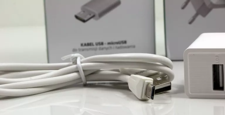 ŁADOWARKA+KABEL MICRO USB