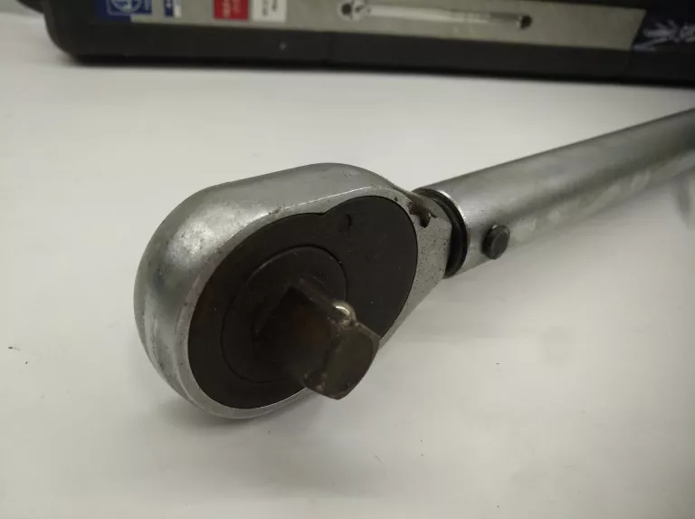 KLUCZ DYNAMOMETRYCZNY LUX TOOLS 42-210 NM