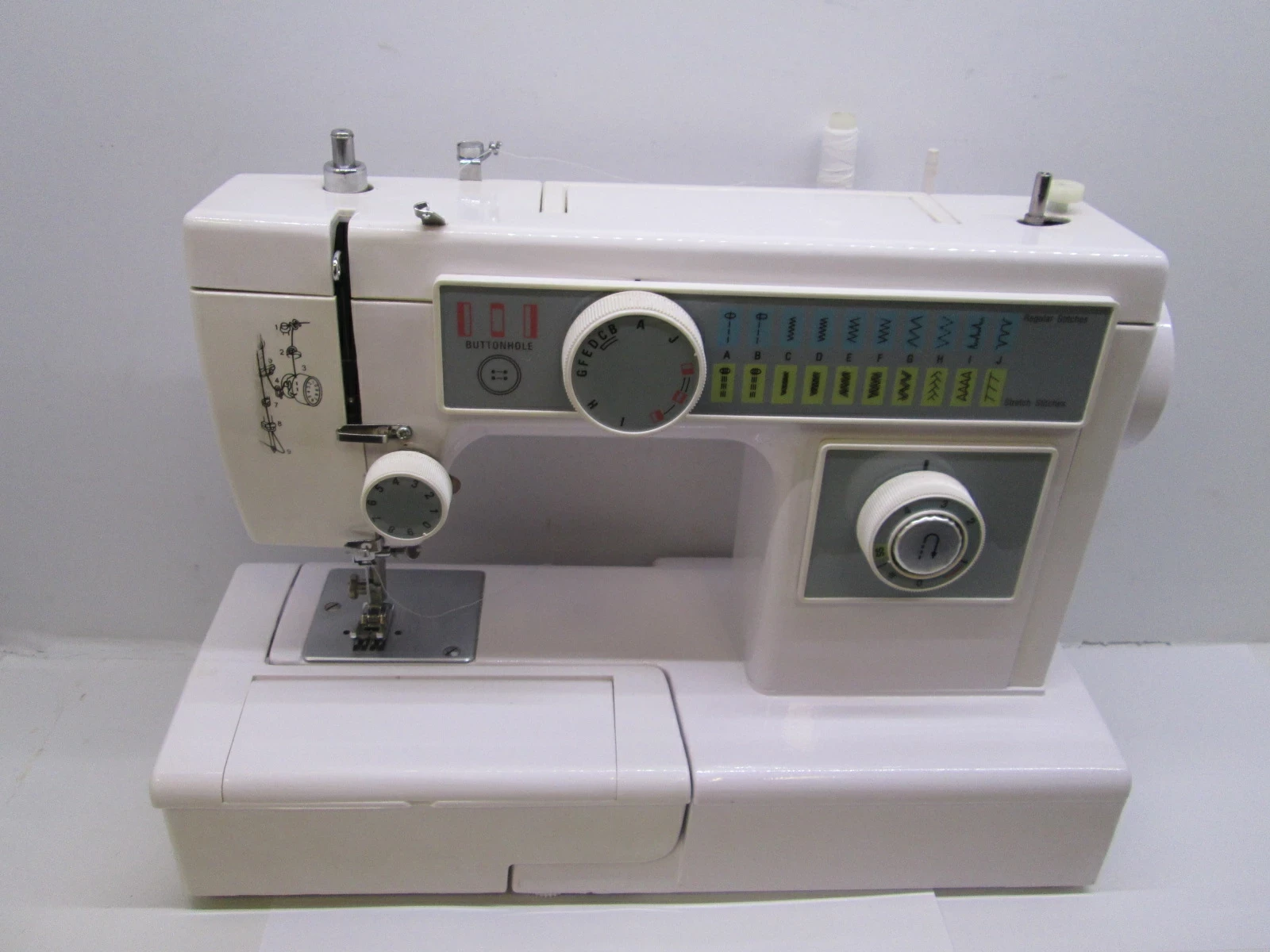 maszyna-do-szycia-tesco-sew1-komplet-stan-uzywany