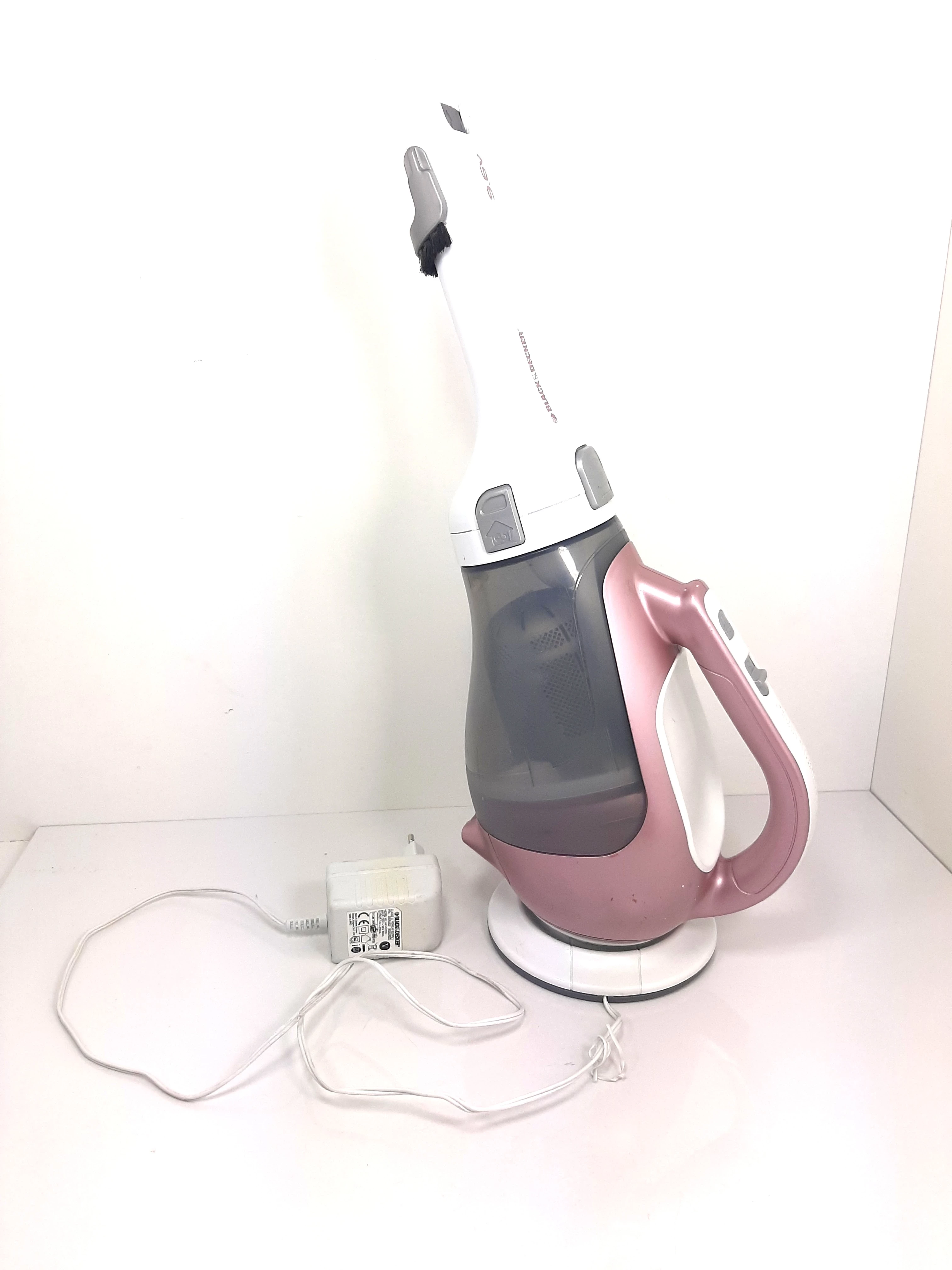 odkurzacz-reczny-blackdecker-dv9610n-stan-uzywany