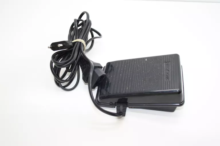 maszyna-do-szycia-arka-radom-888n-dekutowskiego-3a-krasnik-fabryczny