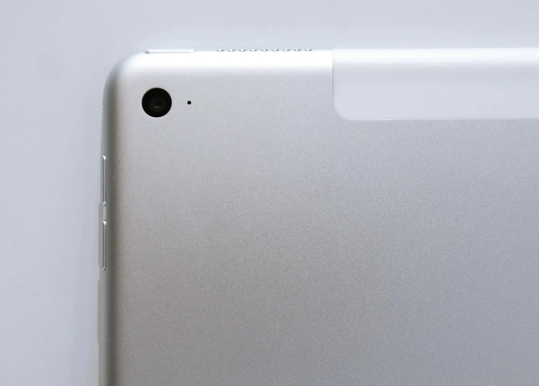 apple-ipad-pro-a1652-cellular-129-4gb-128gb-lte-komunikacja-bluetooth