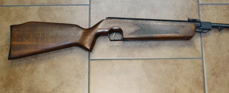 wiatrowka-slavia-631-model-77-lux-marka-cz