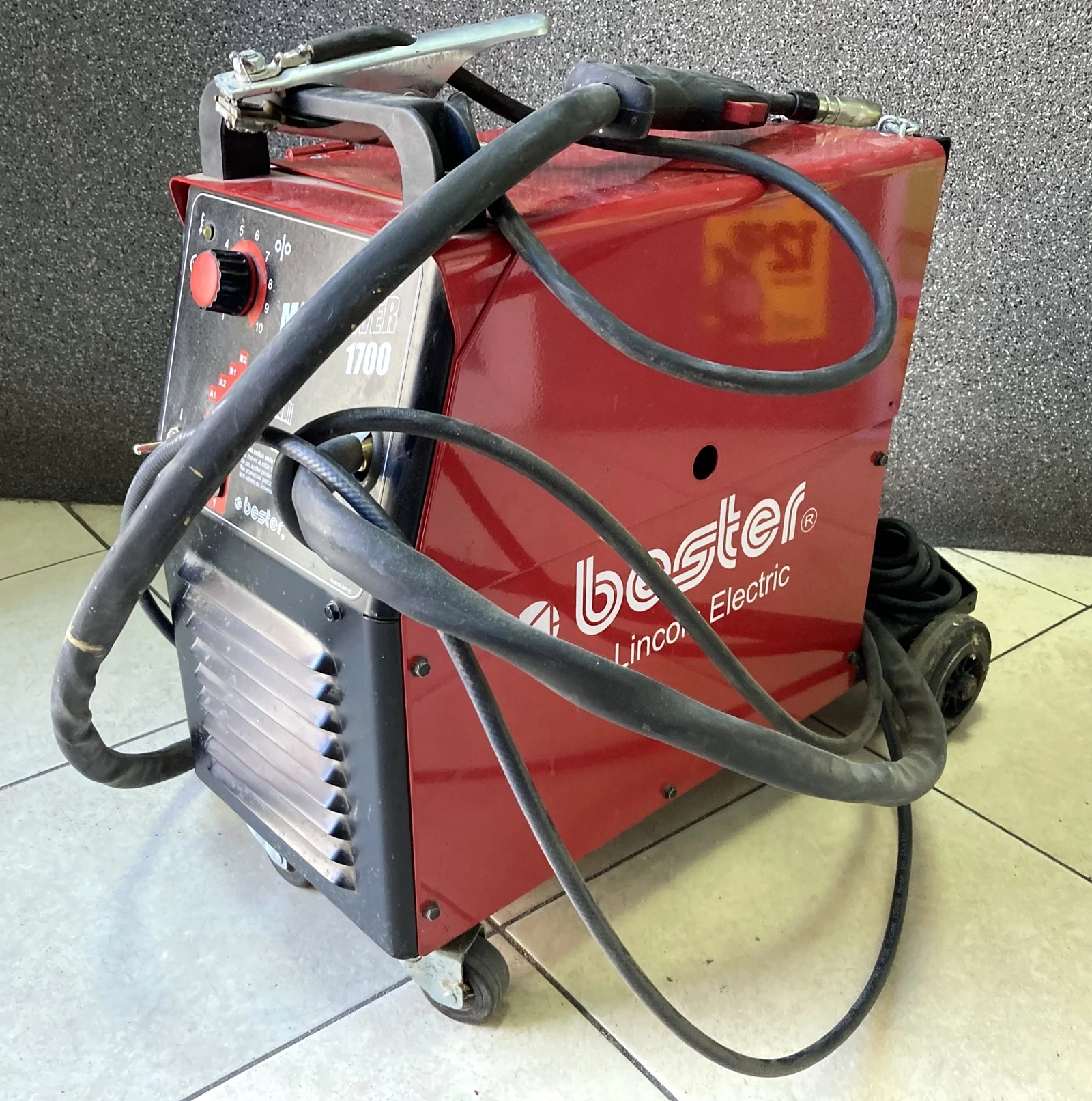 polautomat-spawalniczy-bester-mag-power-1700-marka-bester