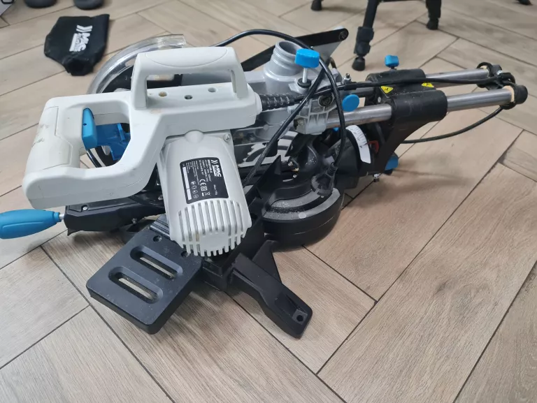 PIŁA UKOŚNICA MACALLISTER MMIS210C 210MM