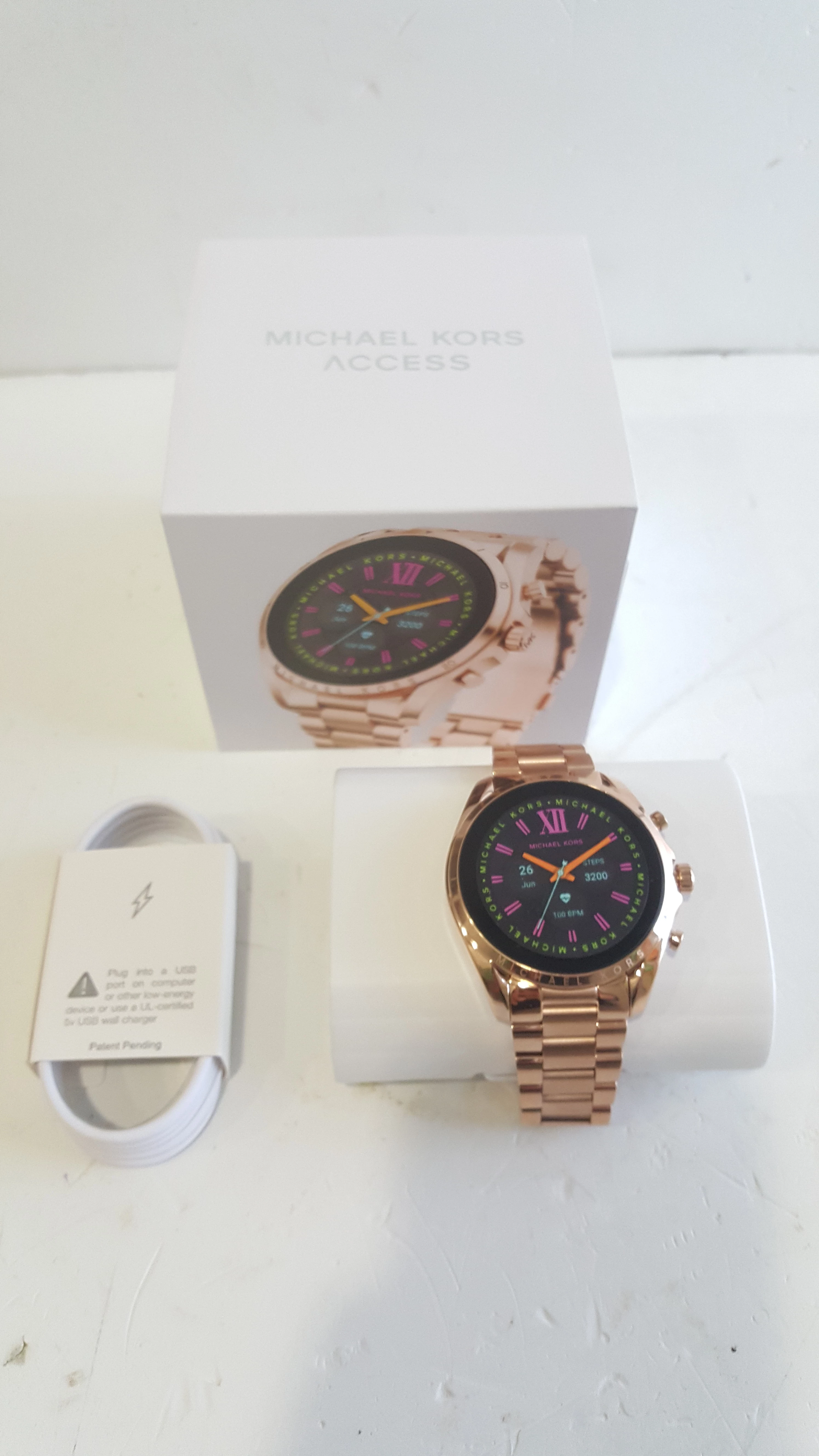 michael-kors-access-gen-6-mkt5133-stan-idealny-ksztalt-koperty-okragla