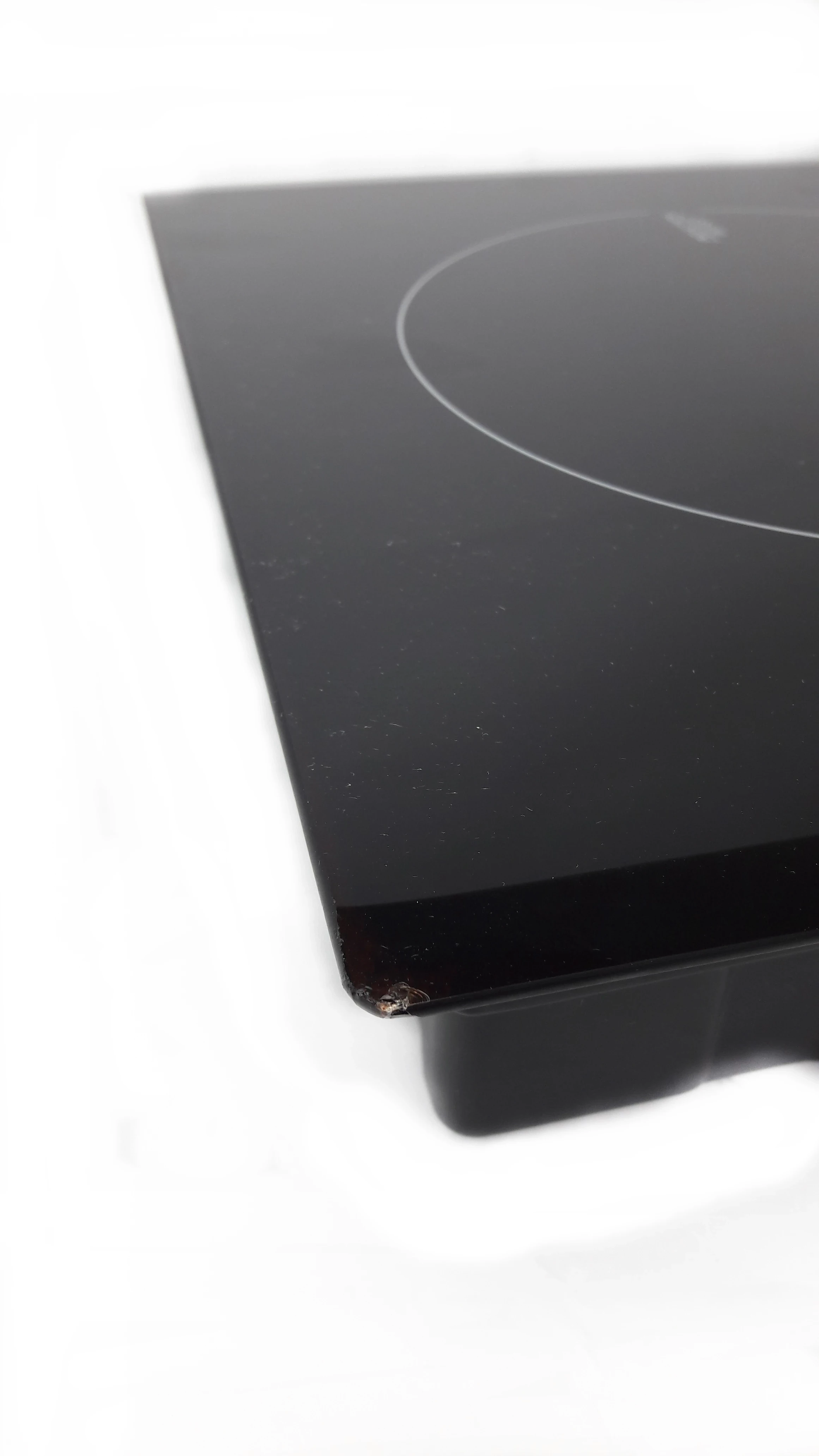 plyta-indukcyjna-mpm-30-im-06-kolor-dominujacy-czarny