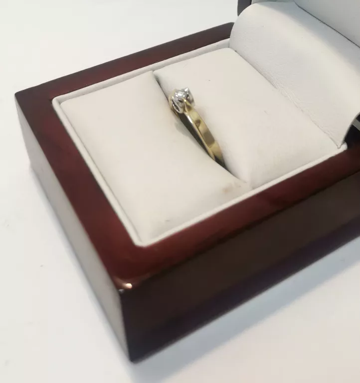 zloty-pierscionek-z-brylantem-p585-220g-rodzaj-2205-2