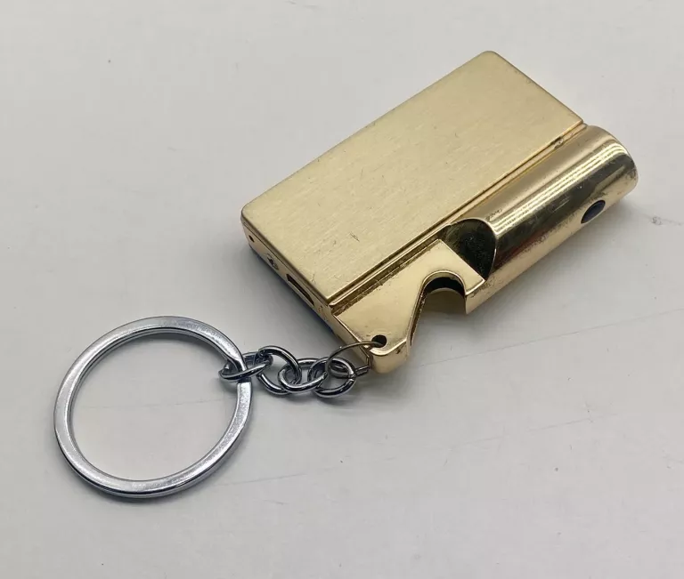 zapalniczka-zarowa-z-latarka-audi-usb-marka-inna-marka