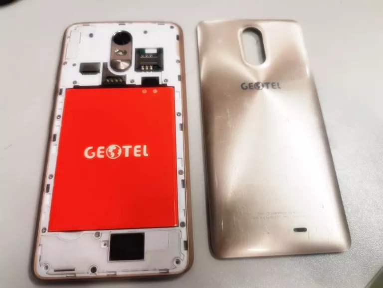 TELEFON GEOTEL NOTE USZKODZONY