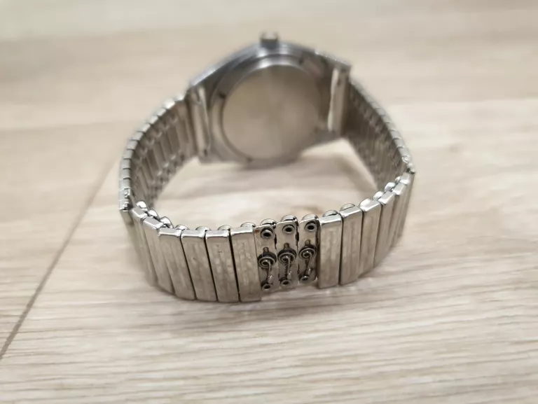 ZEGAREK MECHANICZNY POLJOT 17 JEWELS MADE IN USSR
