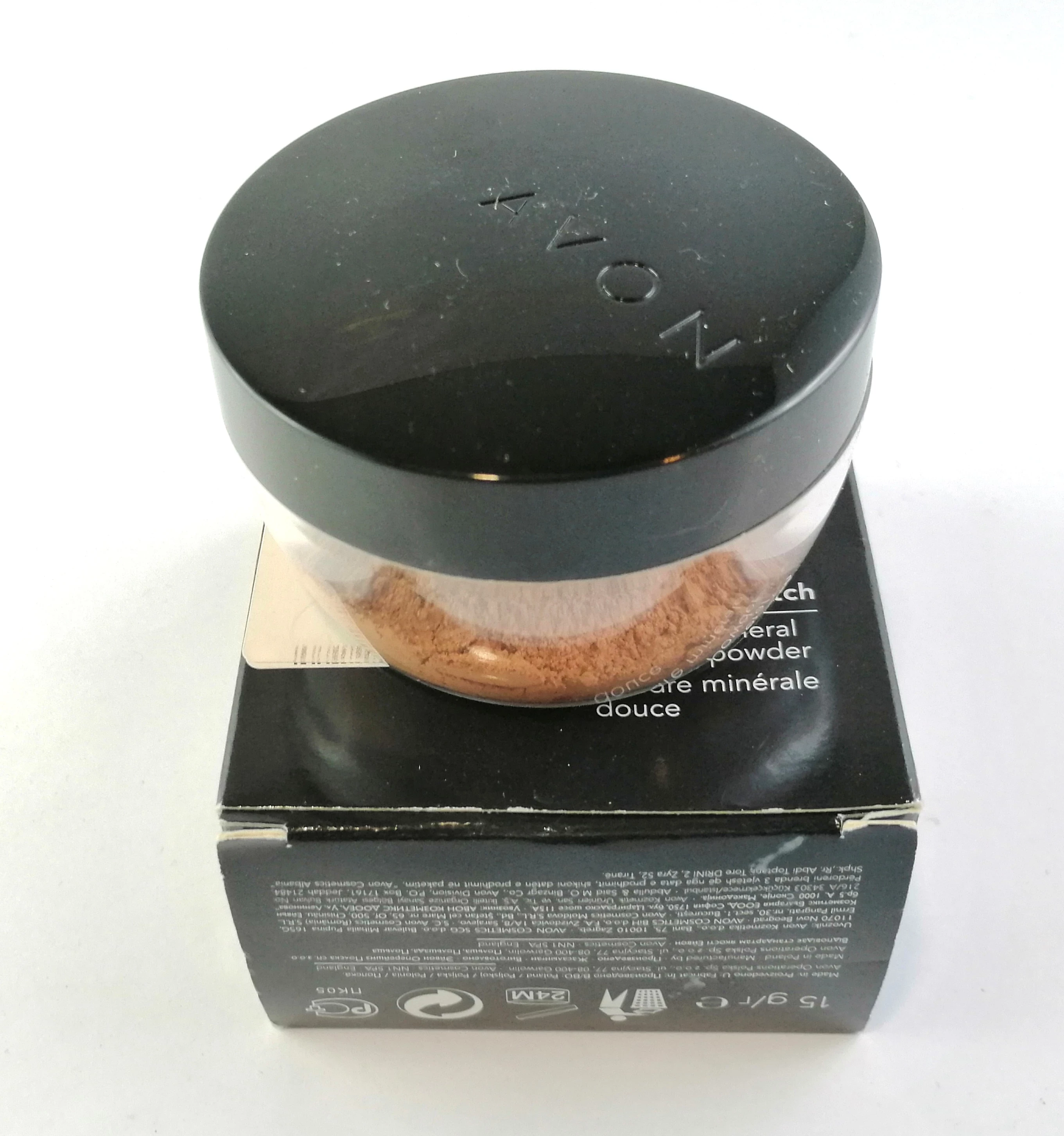 avon-puder-almond-nn1-5pa-stan-uzywany